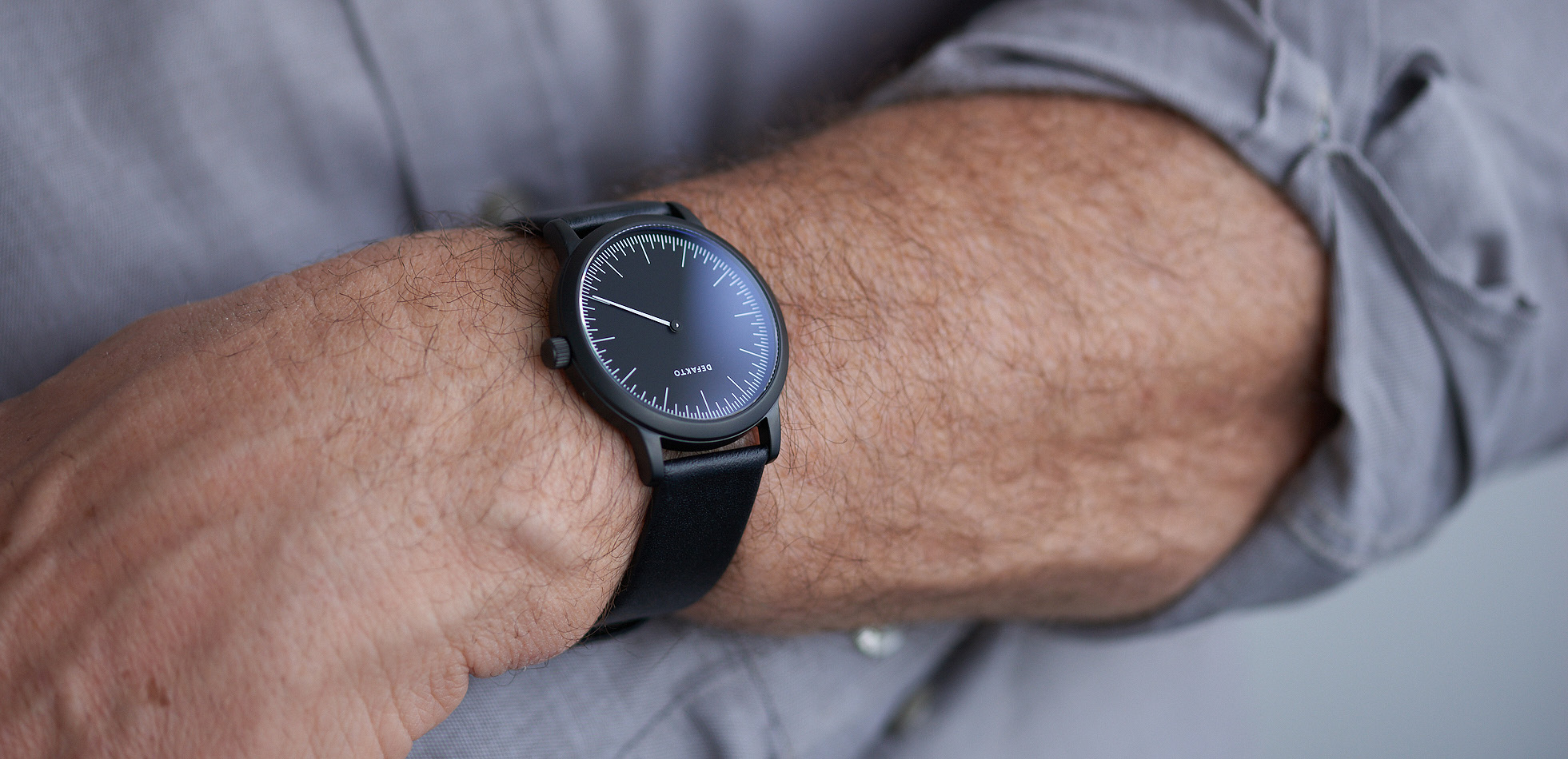 one-hand single-hand minimal design watch Defakto Mono